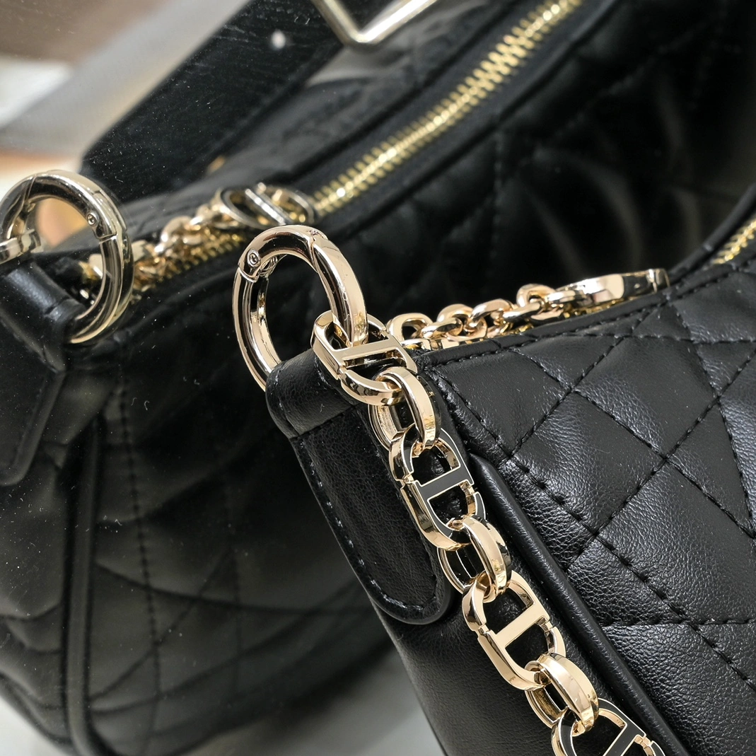 Christian Dior AAA Quality Shoulder Bags For Women StreetReady 7643
