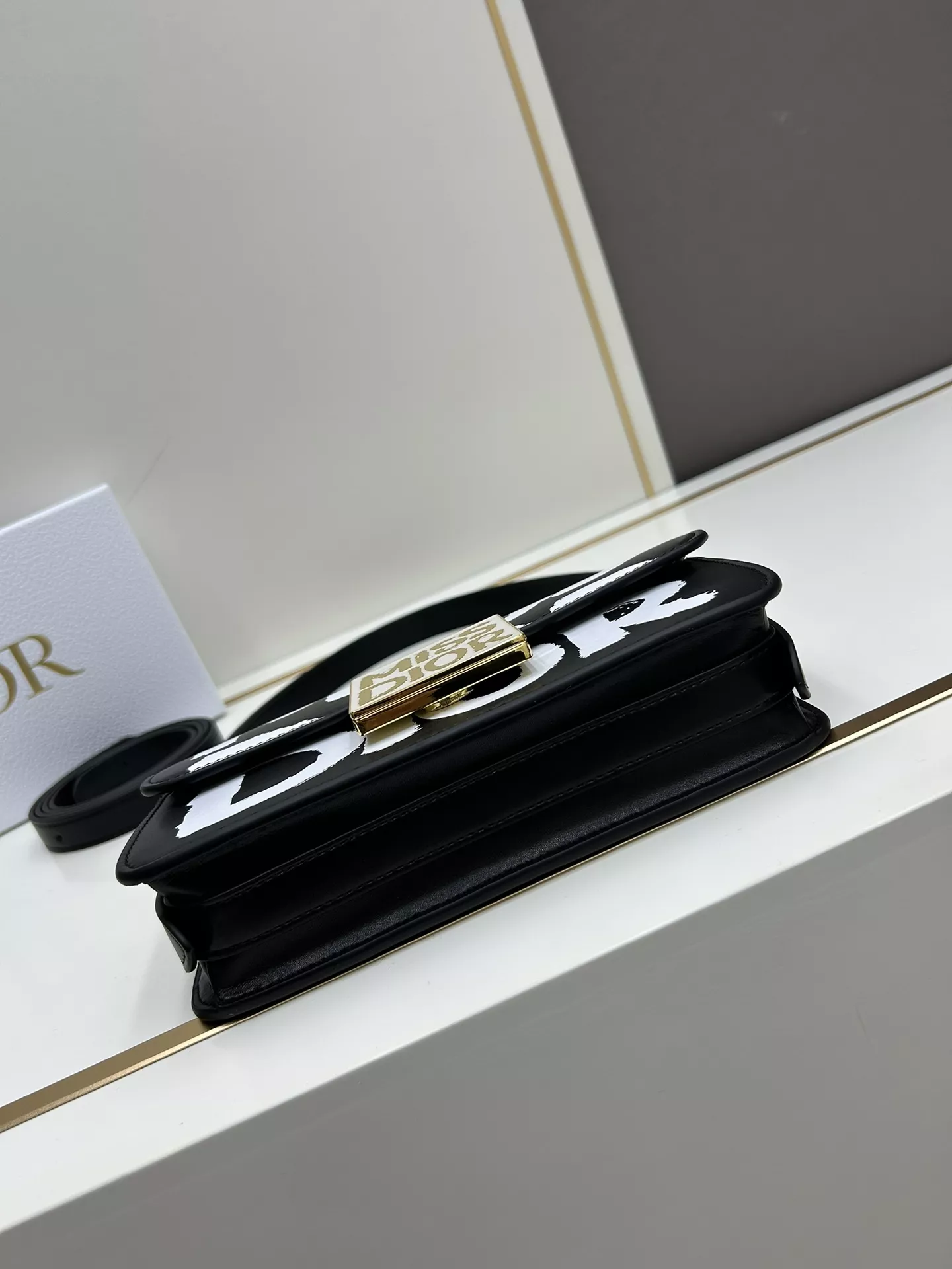 Christian Dior AAA Quality Shoulder Bags For Women Trendsetting 8854