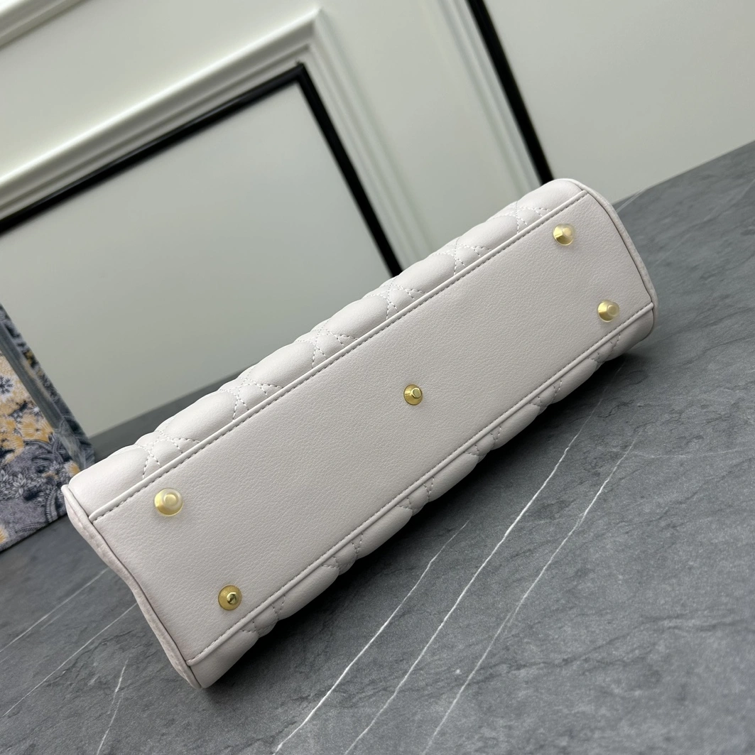 Christian Dior AAA Quality Shoulder Bags For Women UrbanStyle 145