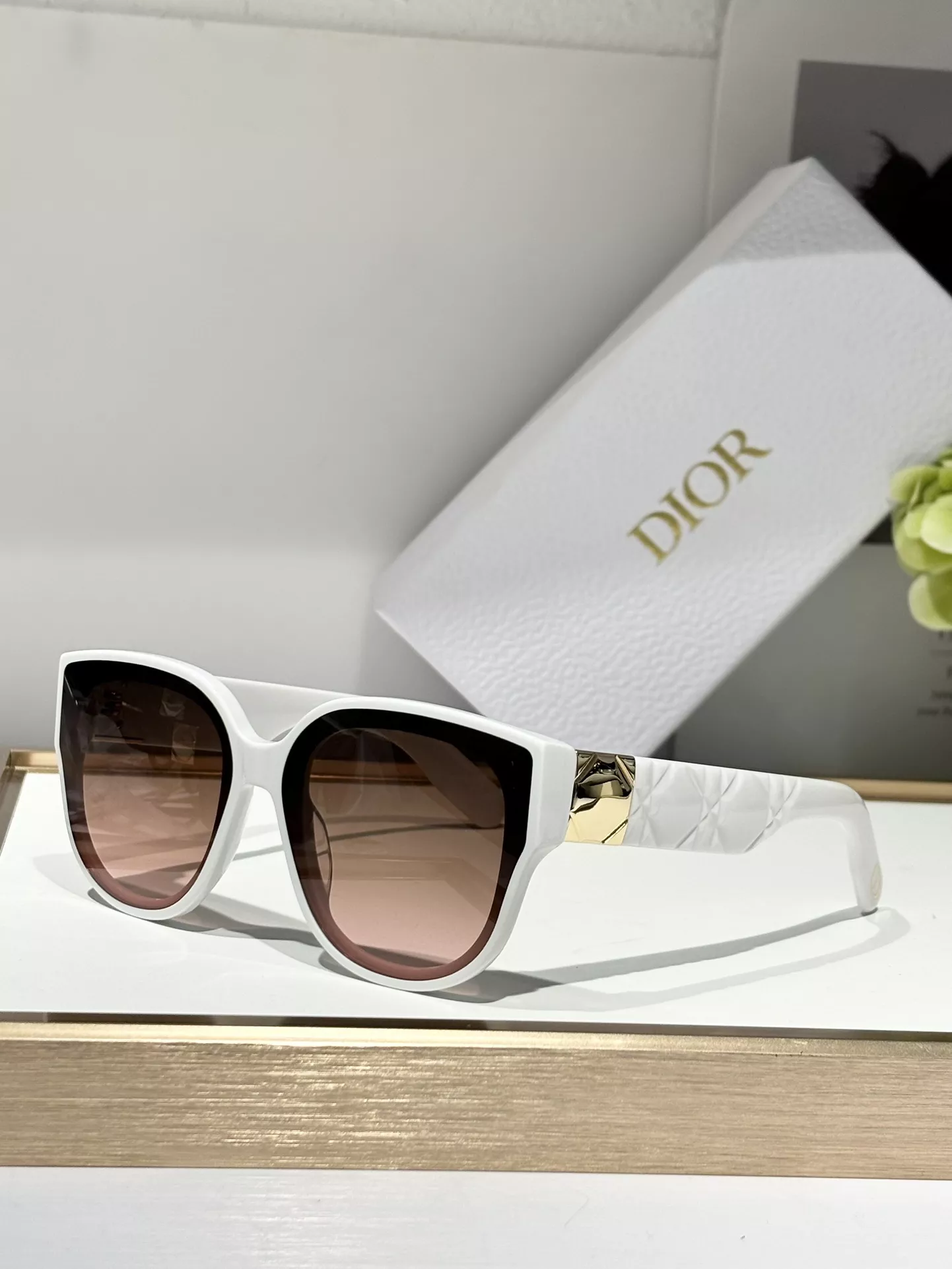 Christian Dior AAA Quality Sunglasses Bold 1695