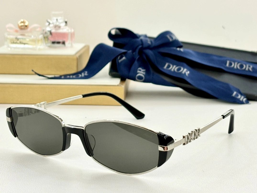 Christian Dior AAA Quality Sunglasses Bold 2256