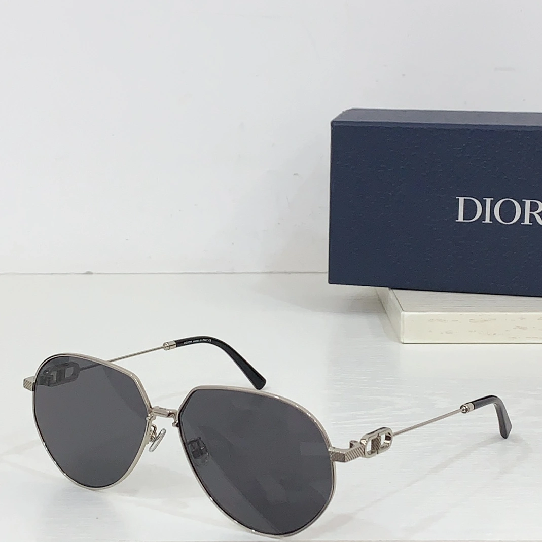 Christian Dior AAA Quality Sunglasses Bold 9430