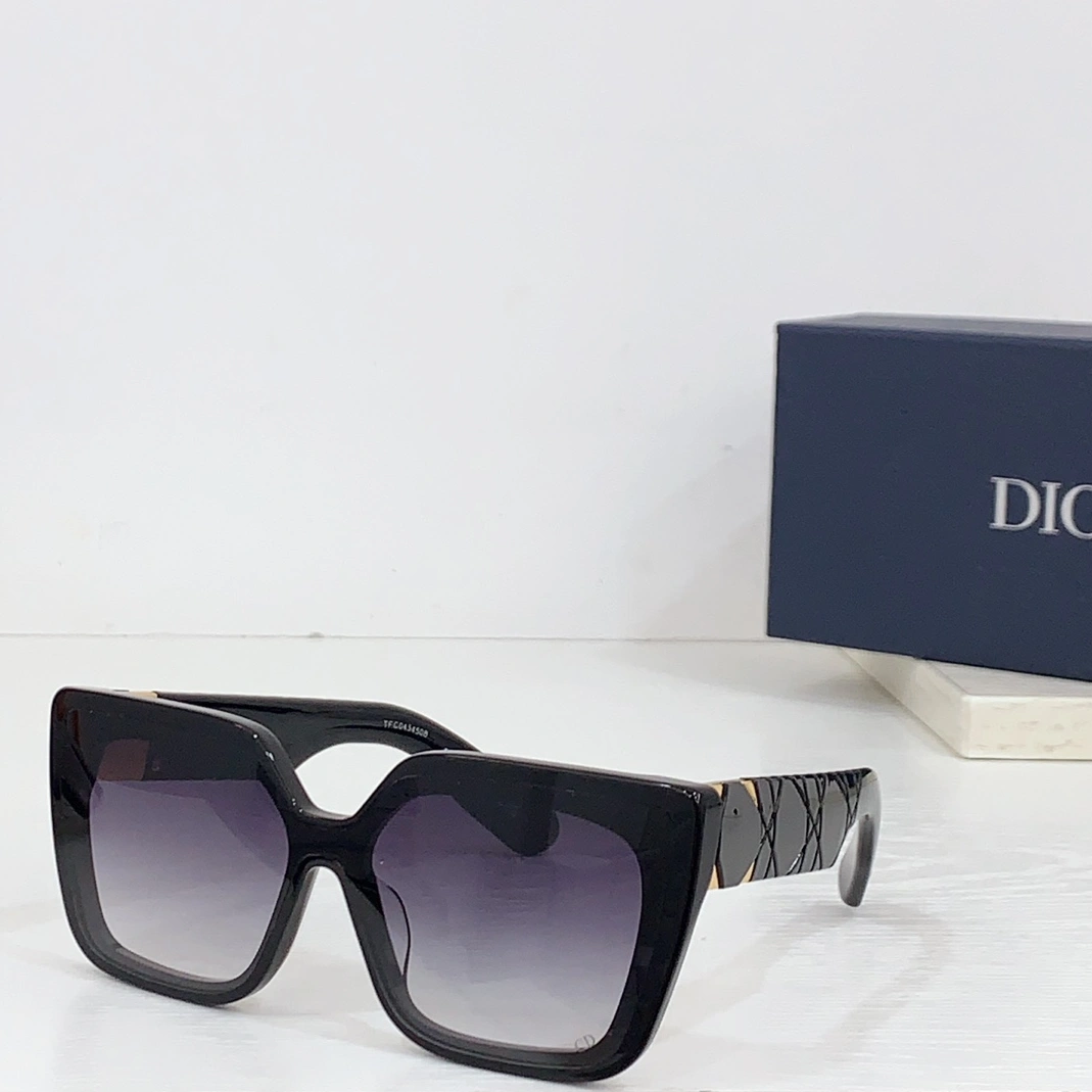 Christian Dior AAA Quality Sunglasses Breathable 3370
