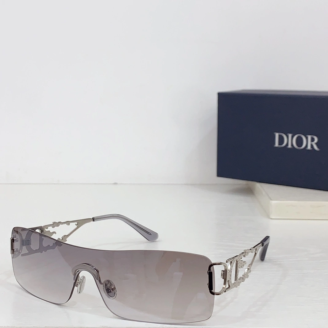 Christian Dior AAA Quality Sunglasses Classic 8311