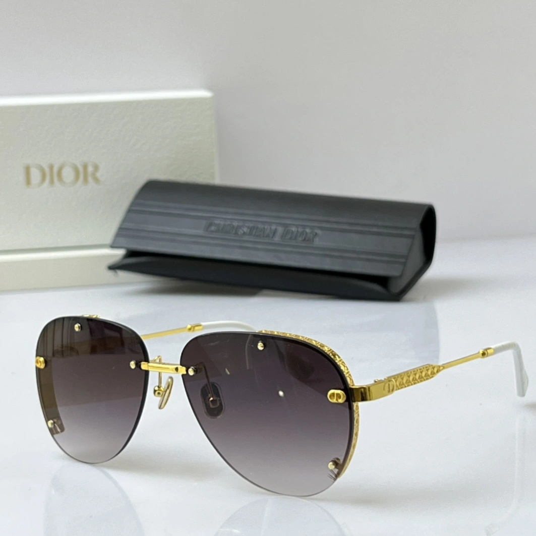 Christian Dior AAA Quality Sunglasses Durable 4741