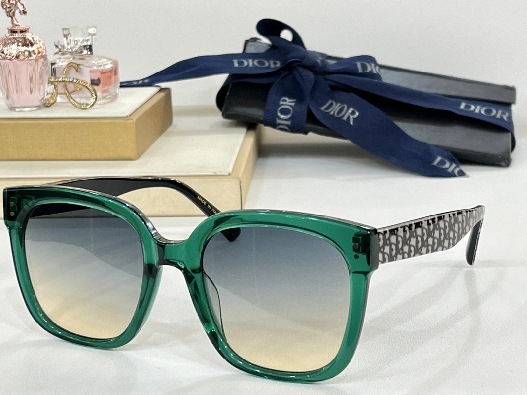 Christian Dior AAA Quality Sunglasses EasyMatch 110