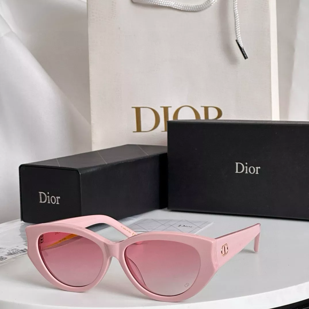 Christian Dior AAA Quality Sunglasses Efficient 5679