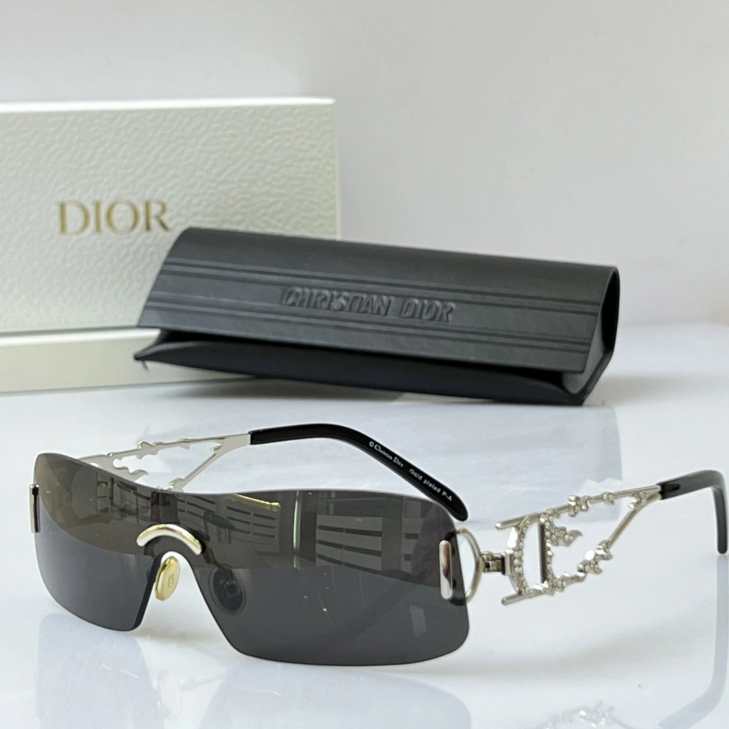 Christian Dior AAA Quality Sunglasses Elegant 5117
