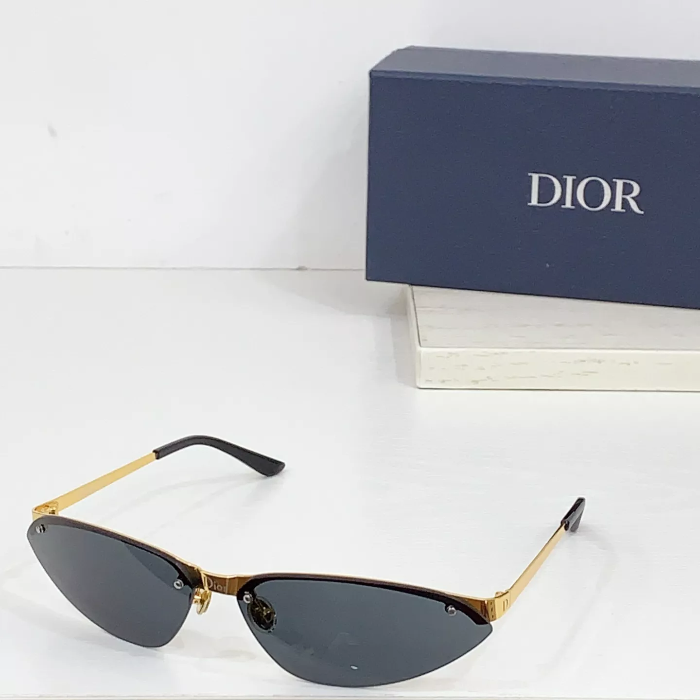 Christian Dior AAA Quality Sunglasses Fashionable 6155