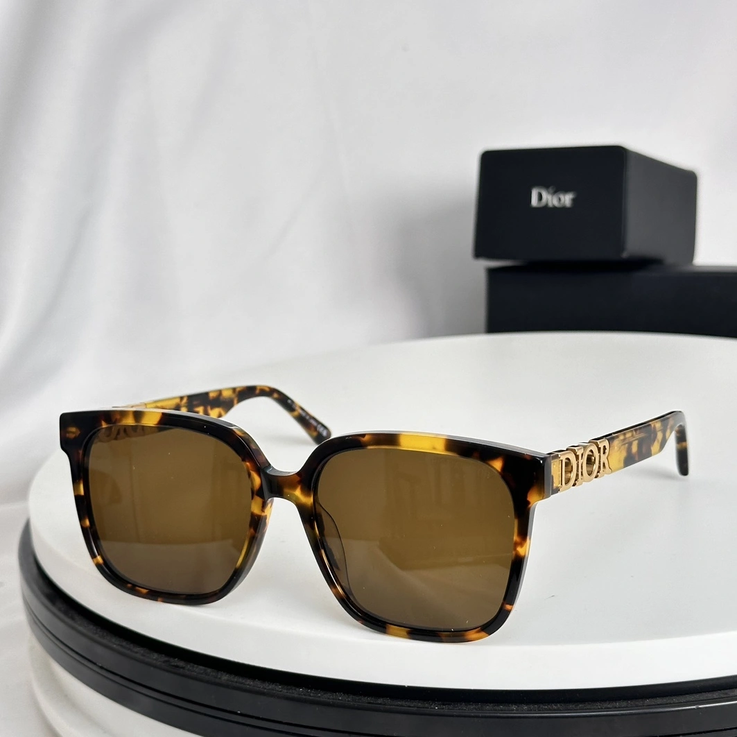 Christian Dior AAA Quality Sunglasses NewStyle 9696
