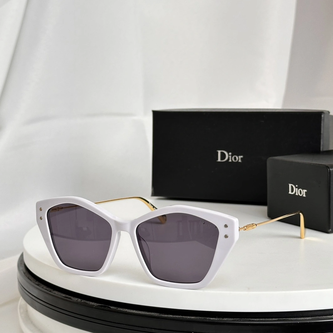 Christian Dior AAA Quality Sunglasses Popular 7334