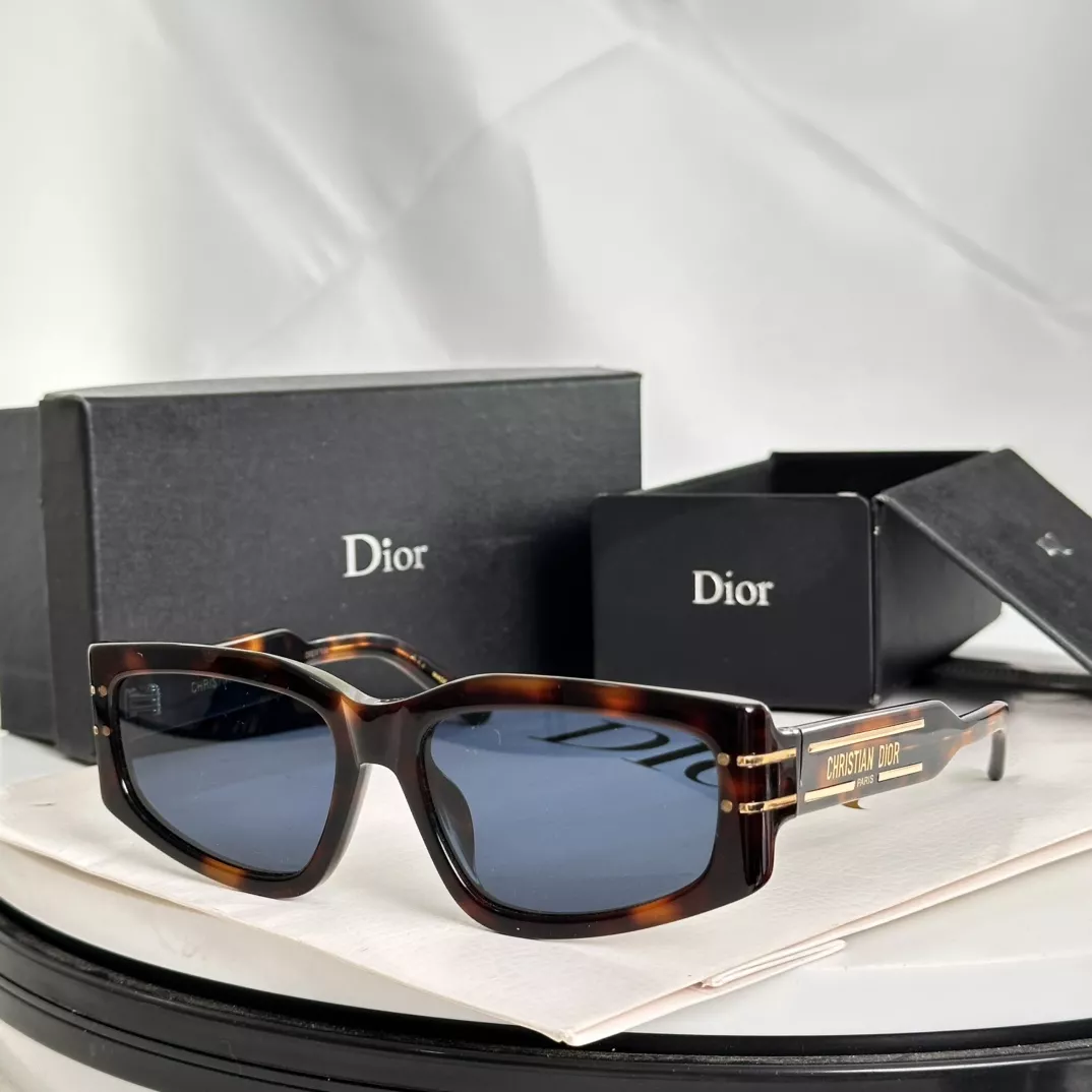 Christian Dior AAA Quality Sunglasses Refined 6805