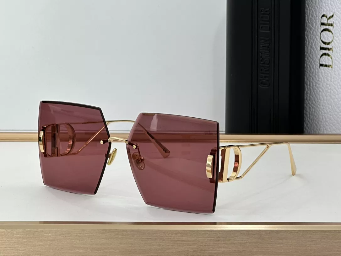 Christian Dior AAA Quality Sunglasses Refined 8943