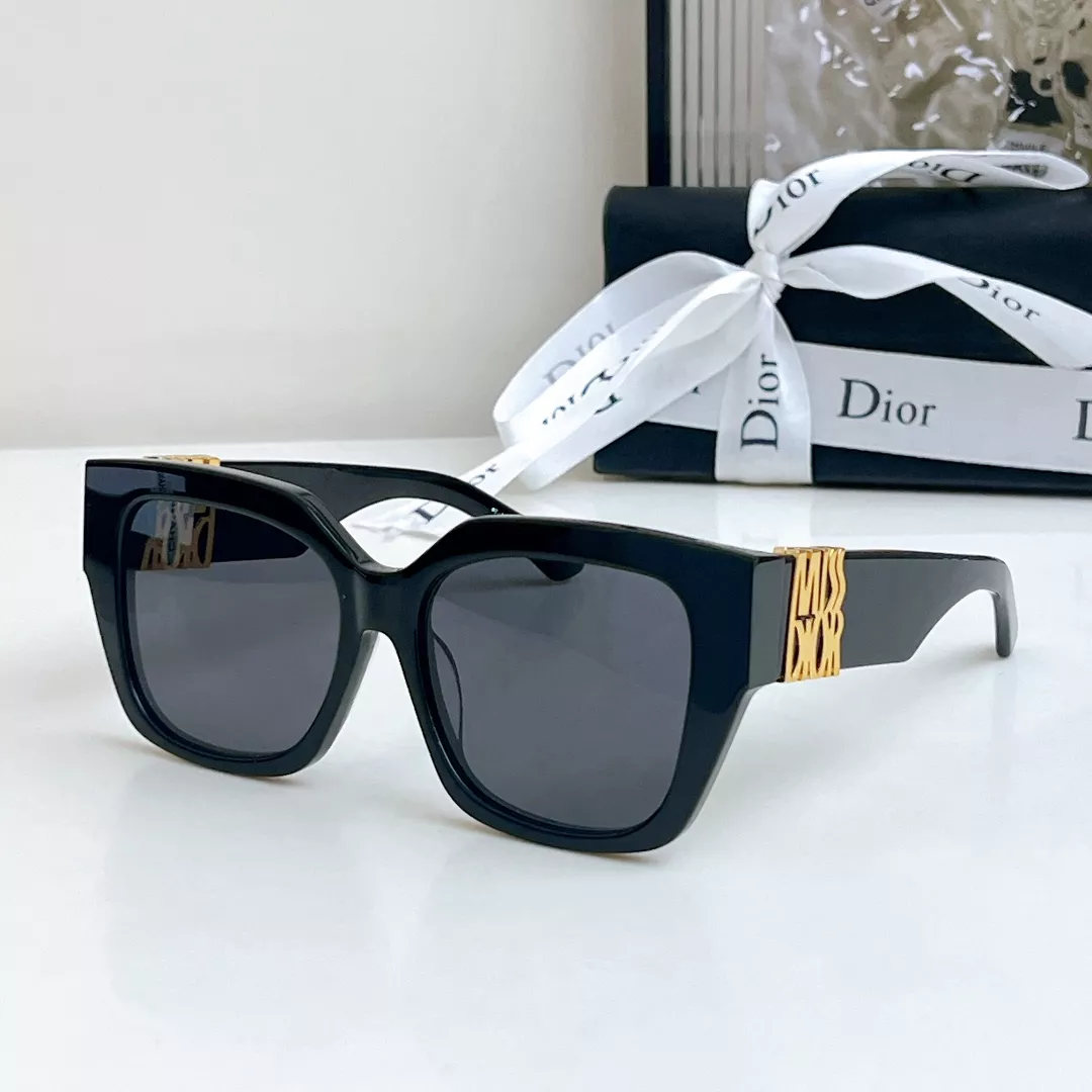Christian Dior AAA Quality Sunglasses Resilient 4637