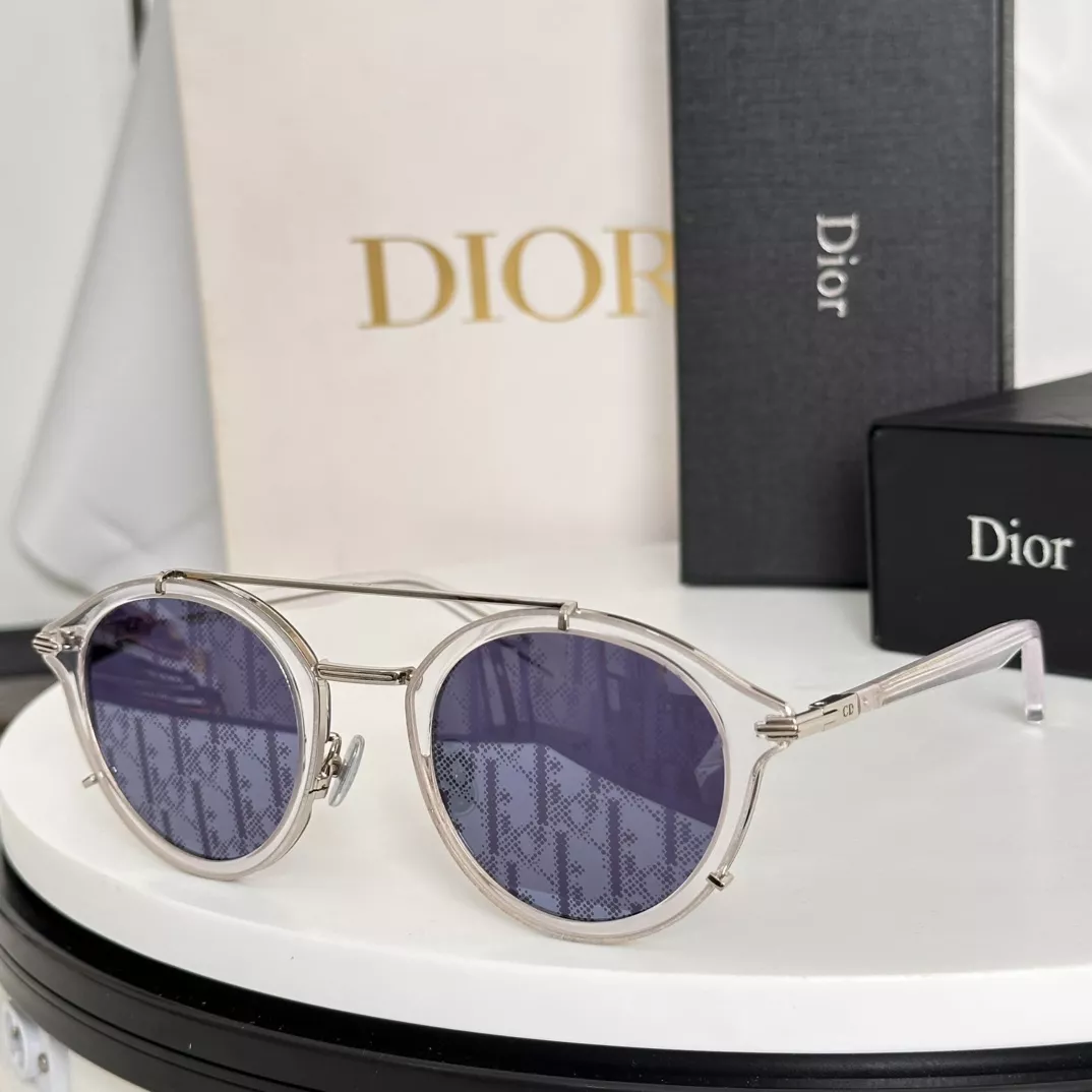 Christian Dior AAA Quality Sunglasses Stylish 2456