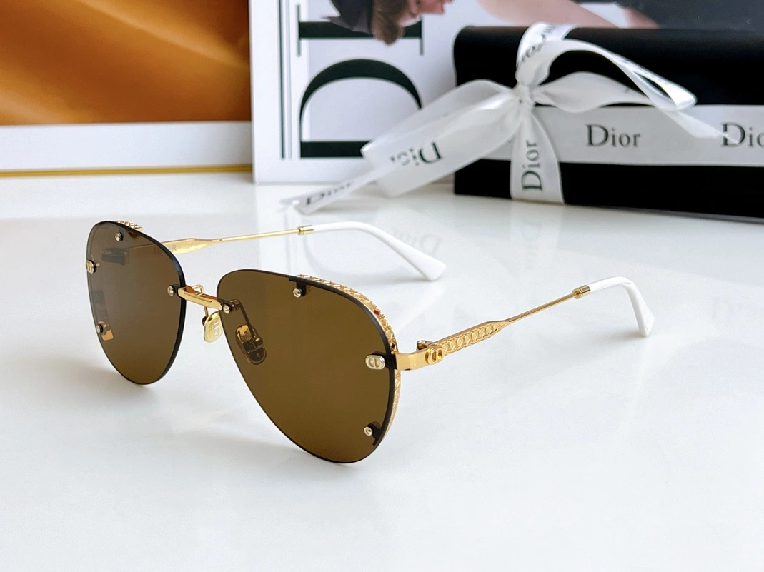 Christian Dior AAA Quality Sunglasses Trendsetting 8970