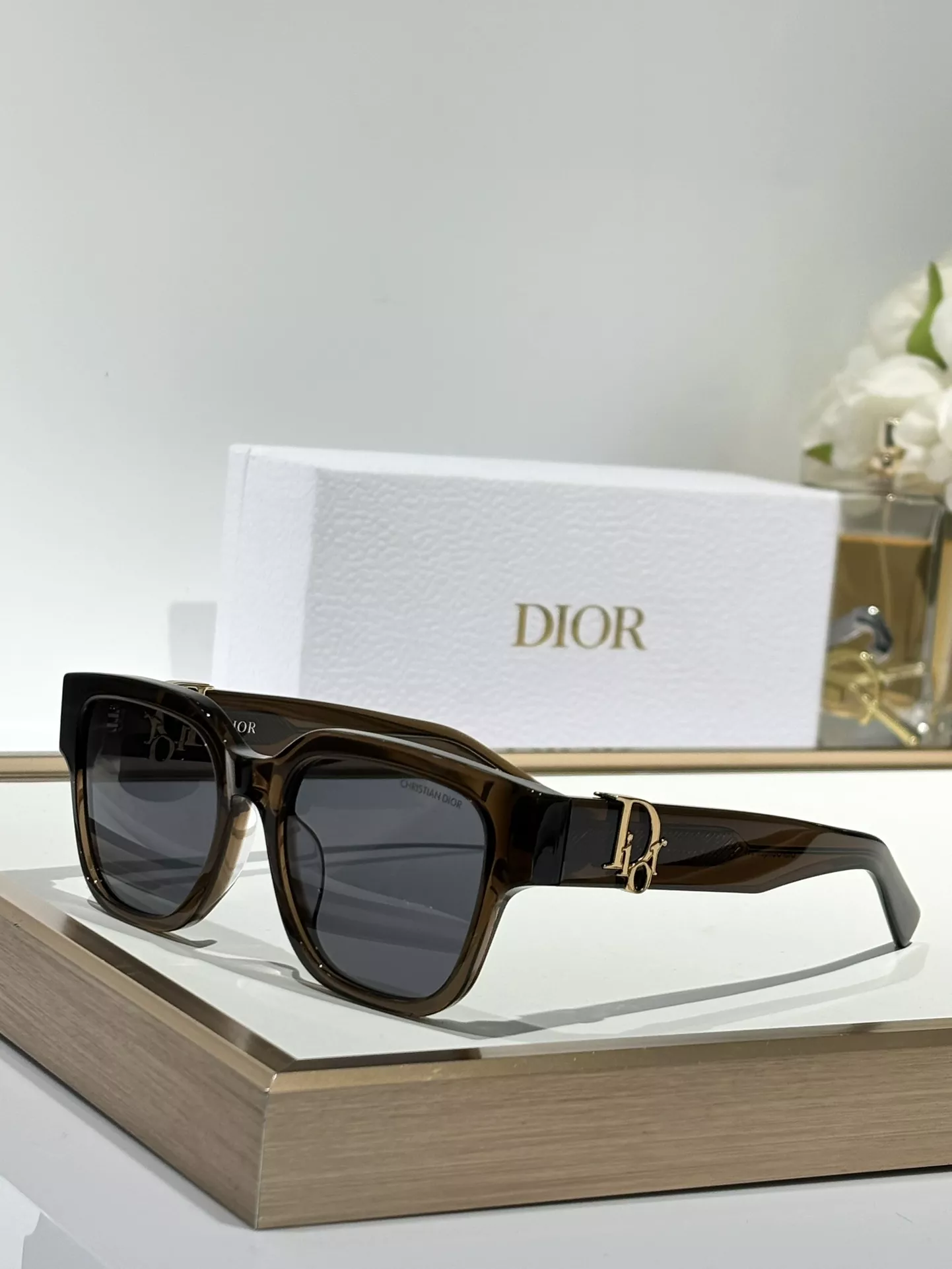 Christian Dior AAA Quality Sunglasses Vibrant 4316