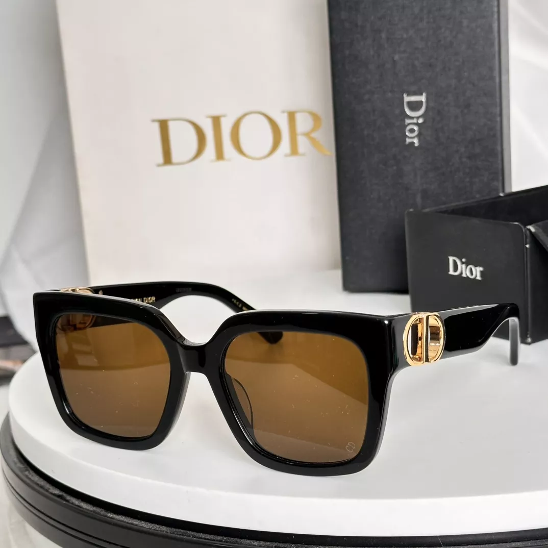 Christian Dior AAA Quality Sunglasses WellDesigned 6529