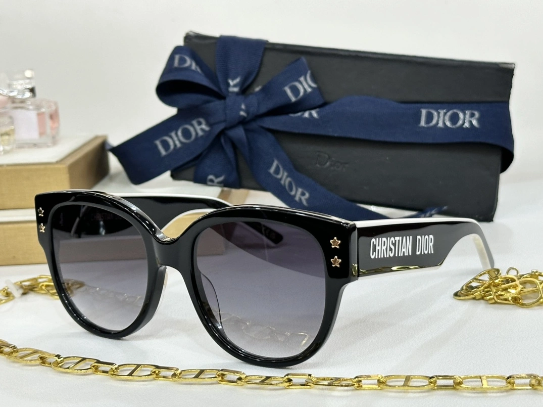 Christian Dior AAA Quality Sunglasses WellDesigned 8431