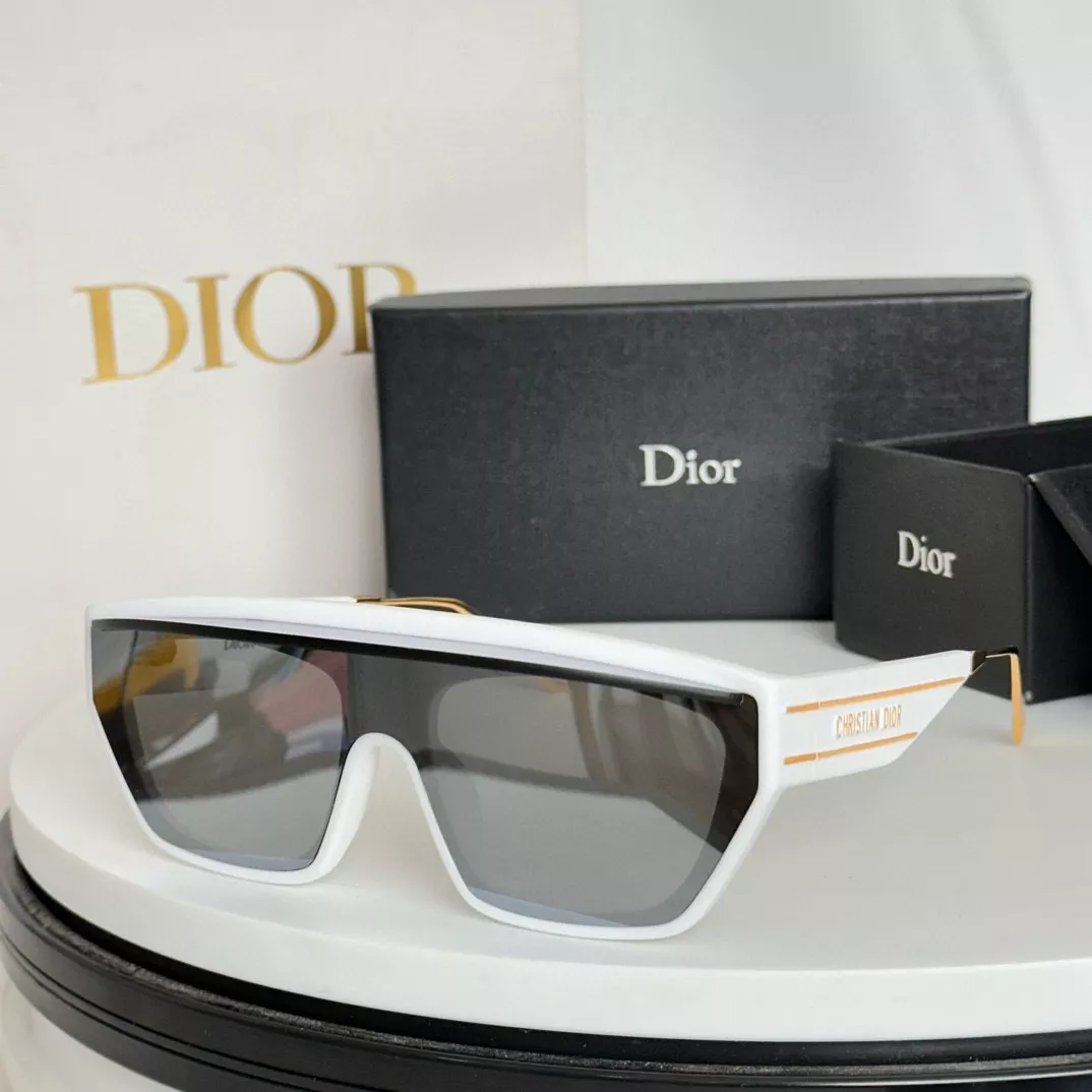Christian Dior AAA Quality Sunglasses WellDesigned 8496