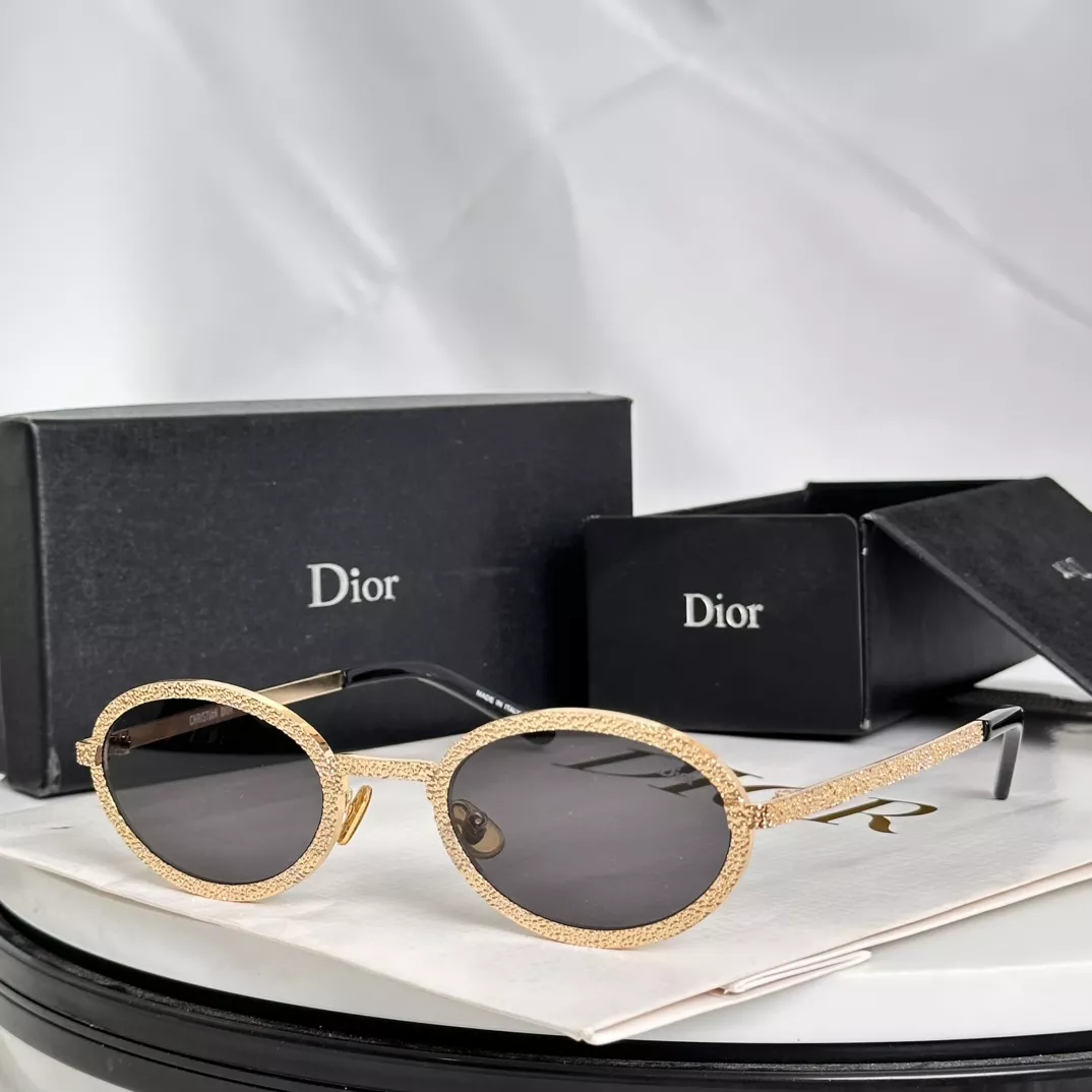 Christian Dior AAA Quality Sunglasses WellDesigned 927
