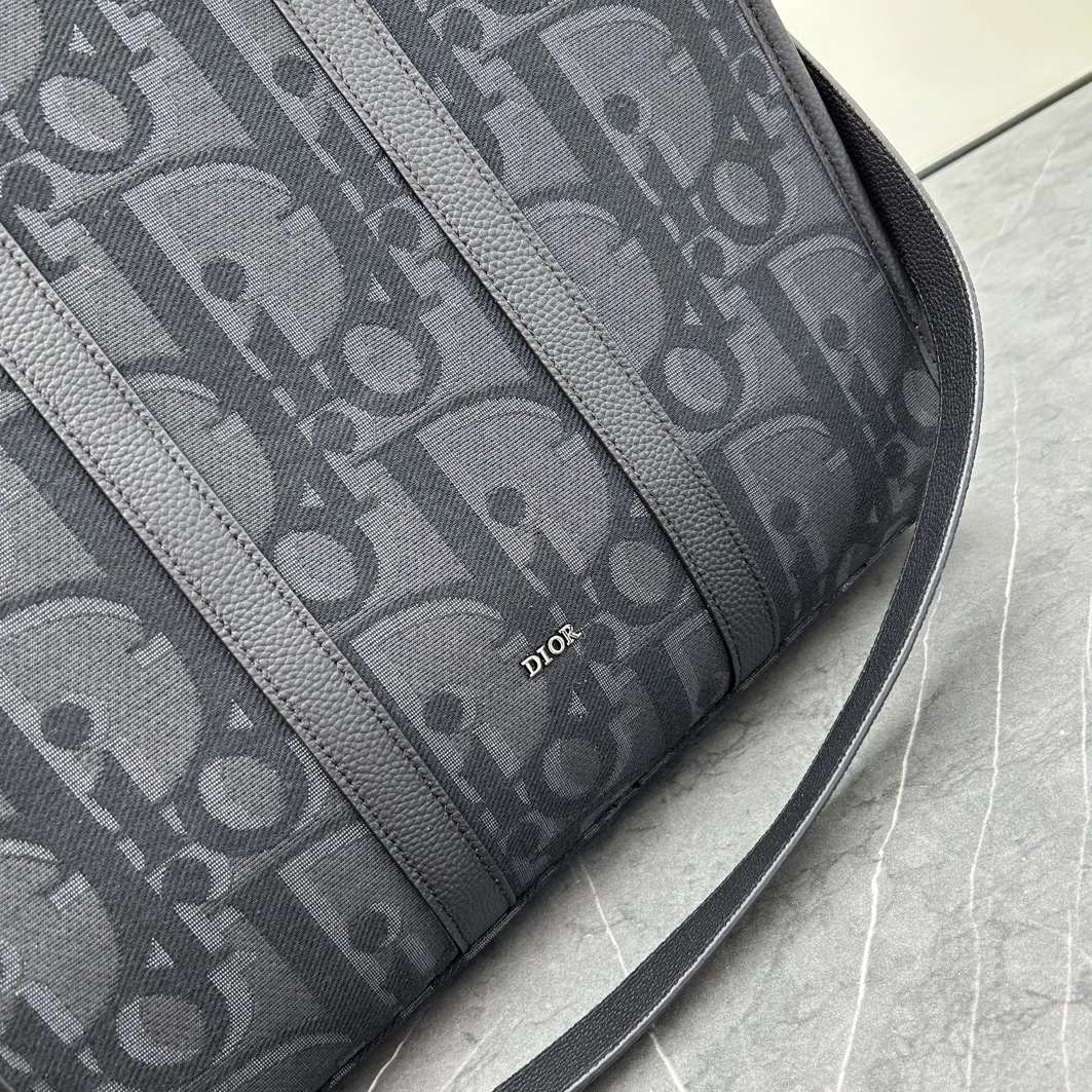 Christian Dior AAA Quality Tote-Handbags For Unisex Timeless 8125