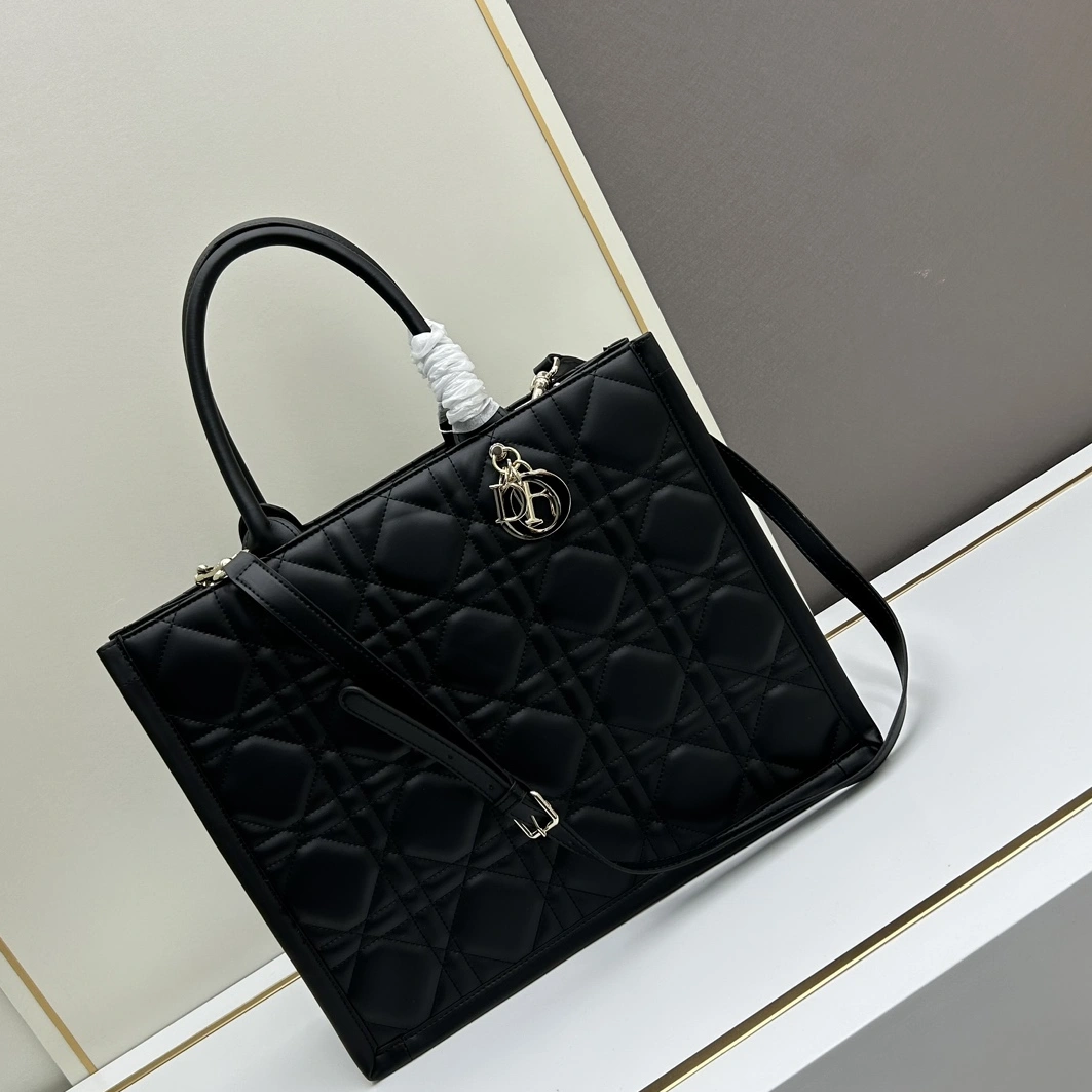 Christian Dior AAA Quality Tote-Handbags For Women BestValue 5675