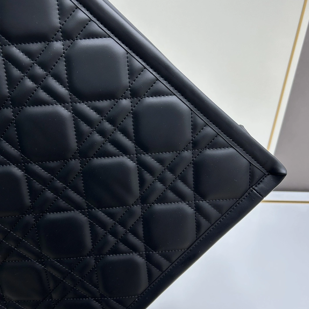 Christian Dior AAA Quality Tote-Handbags For Women BestValue 5675