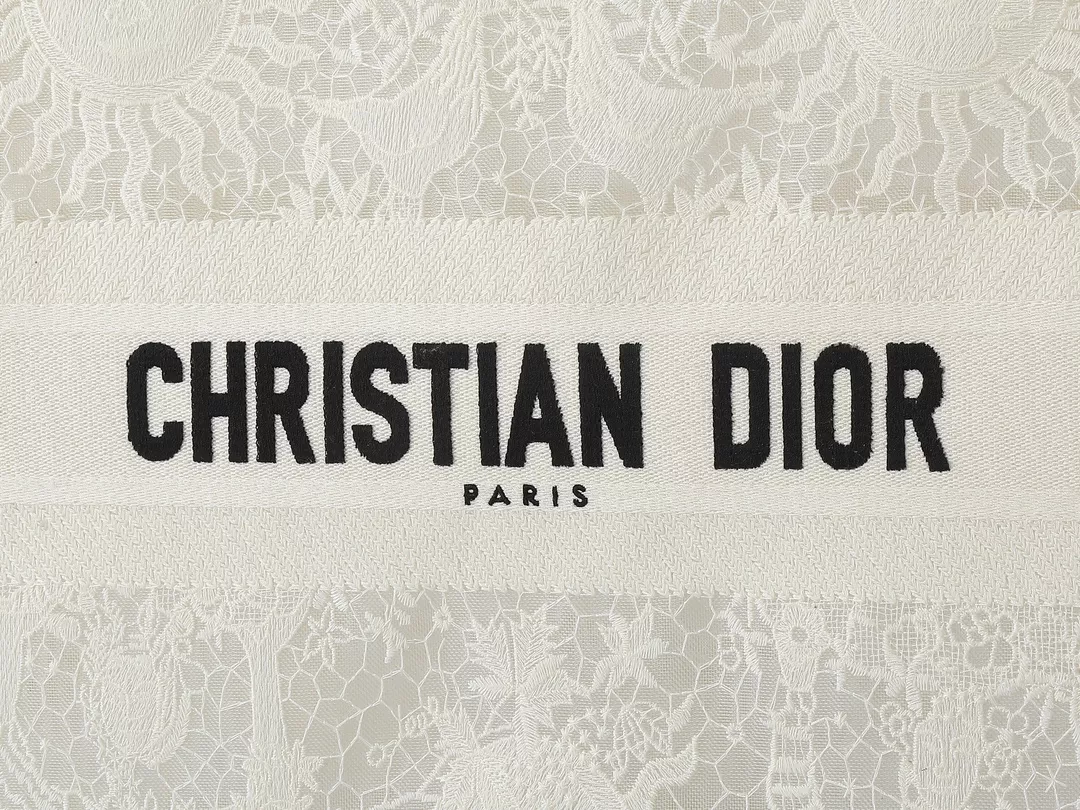 Christian Dior AAA Quality Tote-Handbags For Women Comfortable 8716