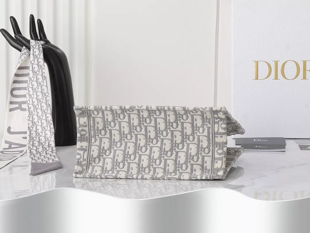 Christian Dior AAA Quality Tote-Handbags For Women Compact 7793