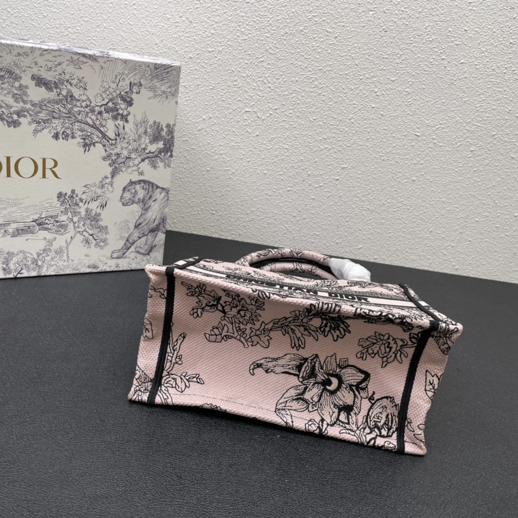 Christian Dior AAA Quality Tote-Handbags For Women Cozy 9797