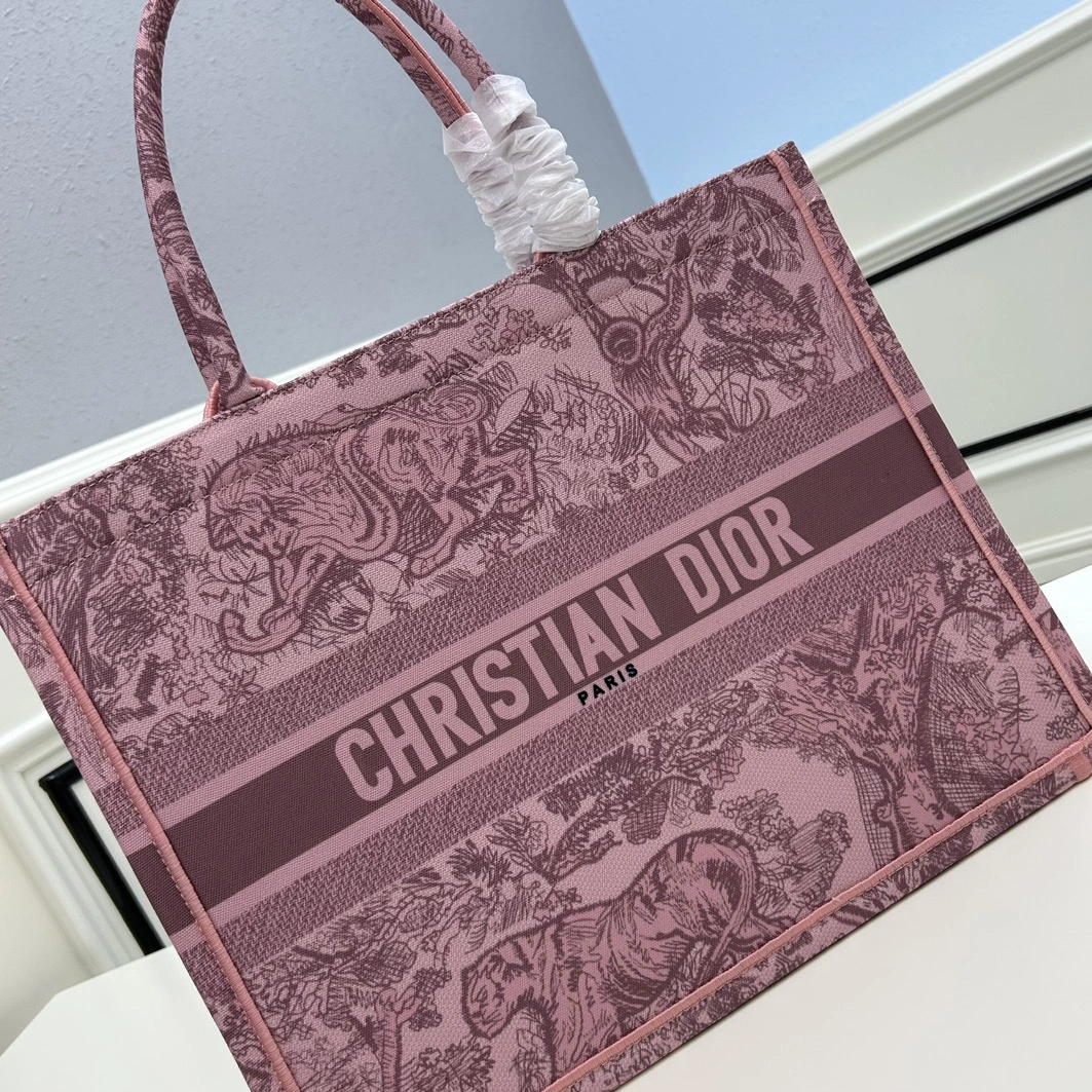 Christian Dior AAA Quality Tote-Handbags For Women DailyWear 8630
