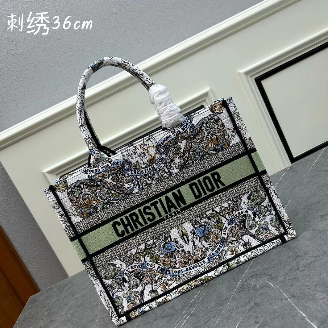 Christian Dior AAA Quality Tote-Handbags For Women EyeCatching 7492