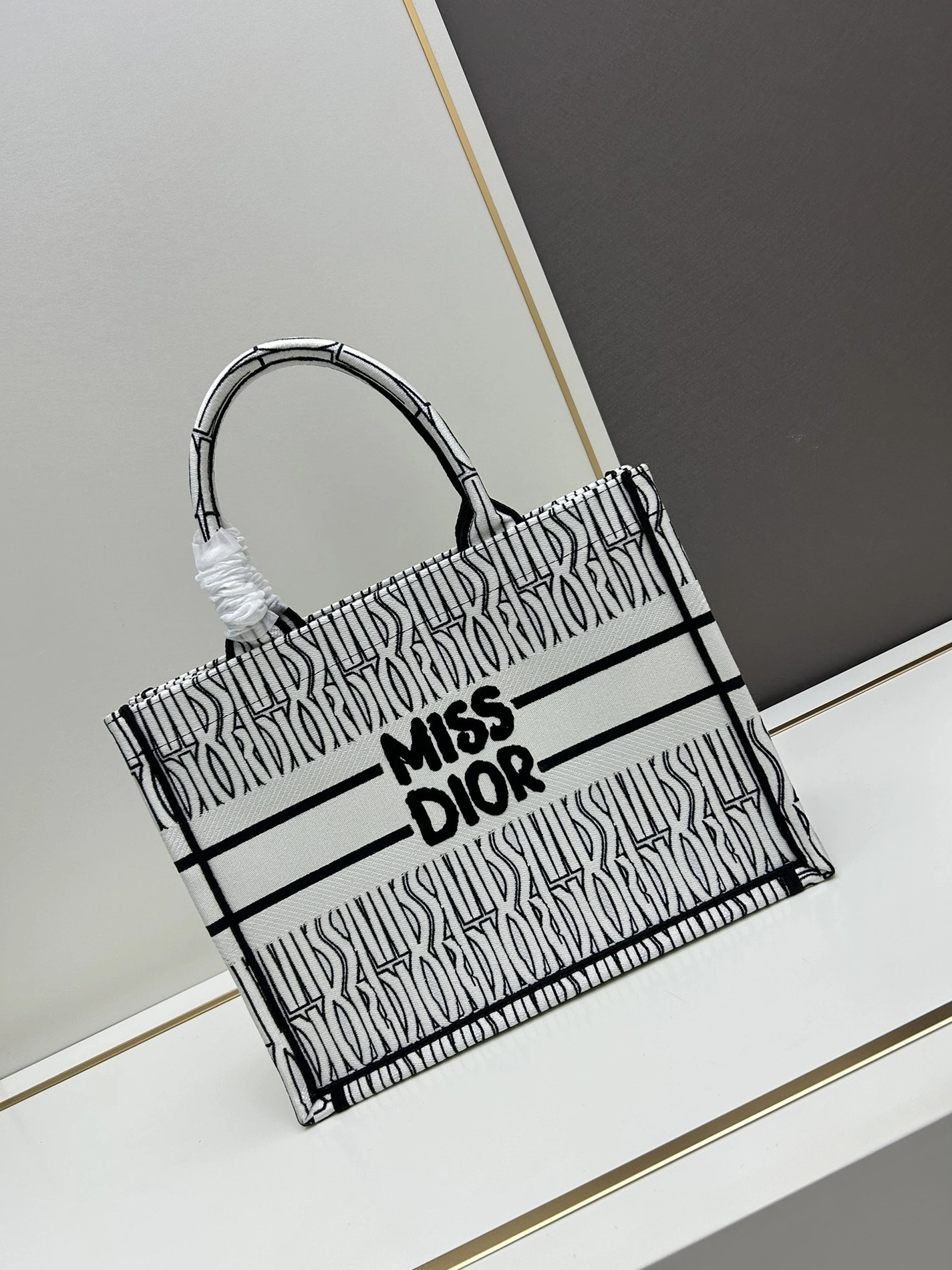 Christian Dior AAA Quality Tote-Handbags For Women Flexible 3926