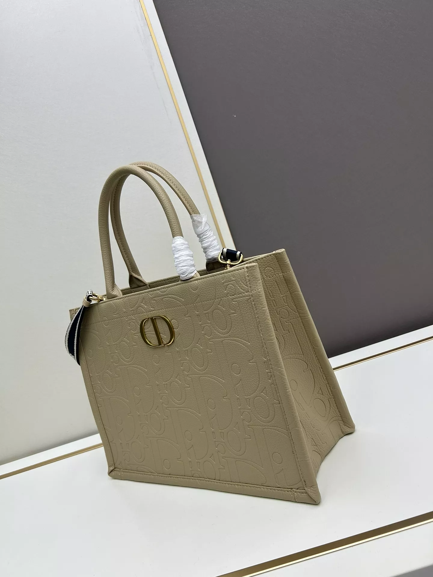 Christian Dior AAA Quality Tote-Handbags For Women GoAnywhere 4600