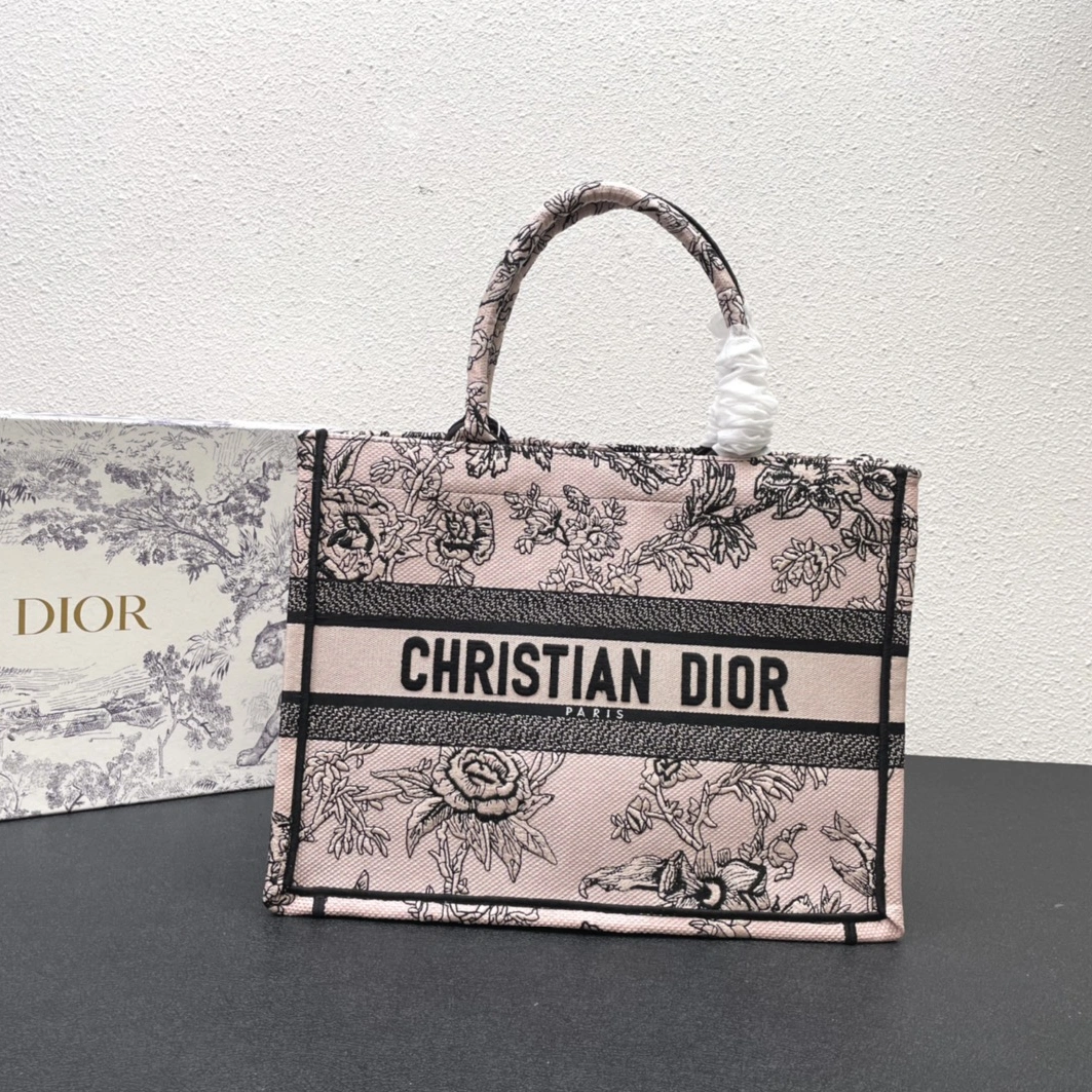 Christian Dior AAA Quality Tote-Handbags For Women Modern 7539