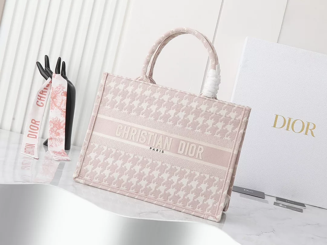 Christian Dior AAA Quality Tote-Handbags For Women Practical 1341