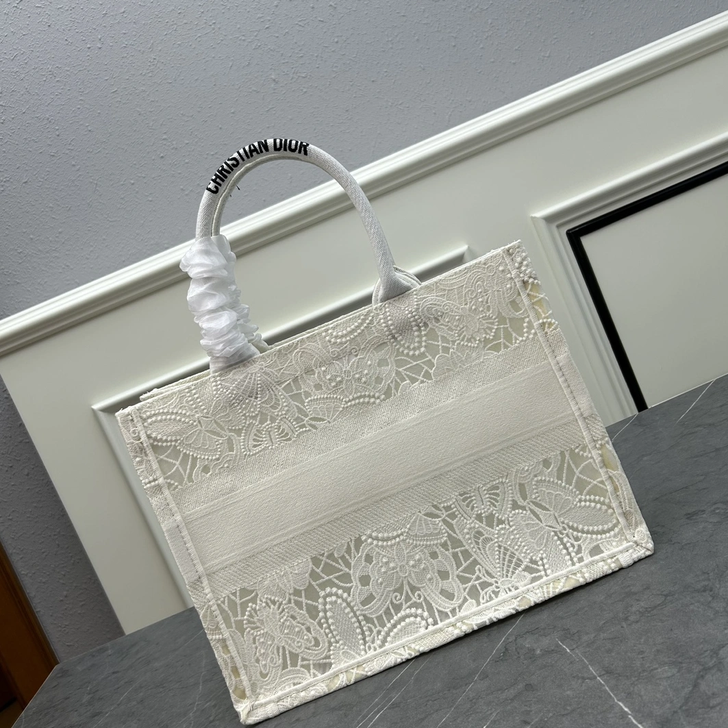 Christian Dior AAA Quality Tote-Handbags For Women Practical 9717