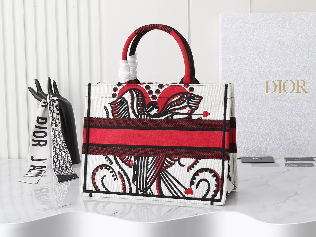 Christian Dior AAA Quality Tote-Handbags For Women Reliable 3903