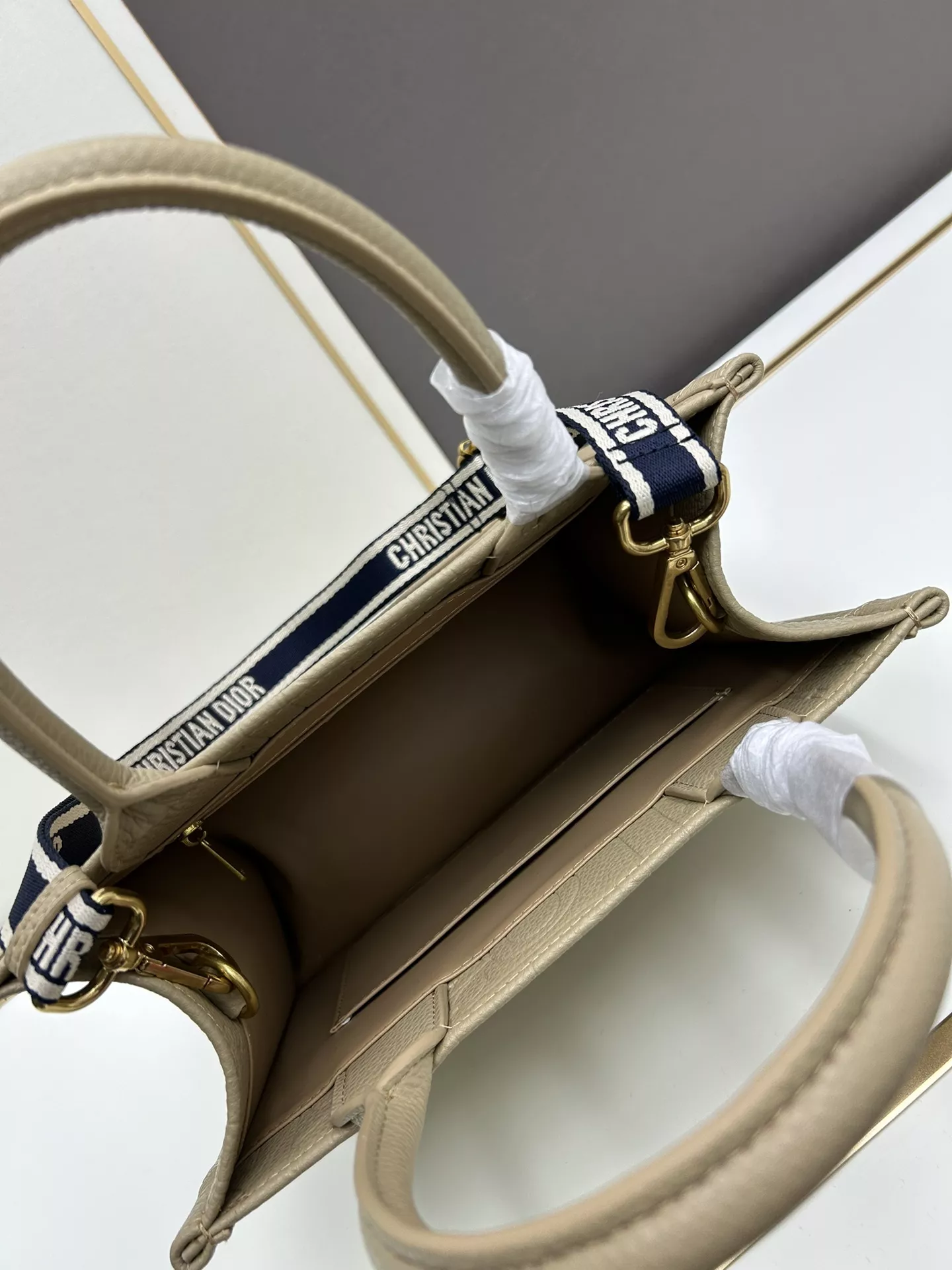 Christian Dior AAA Quality Tote-Handbags For Women Soft 8709