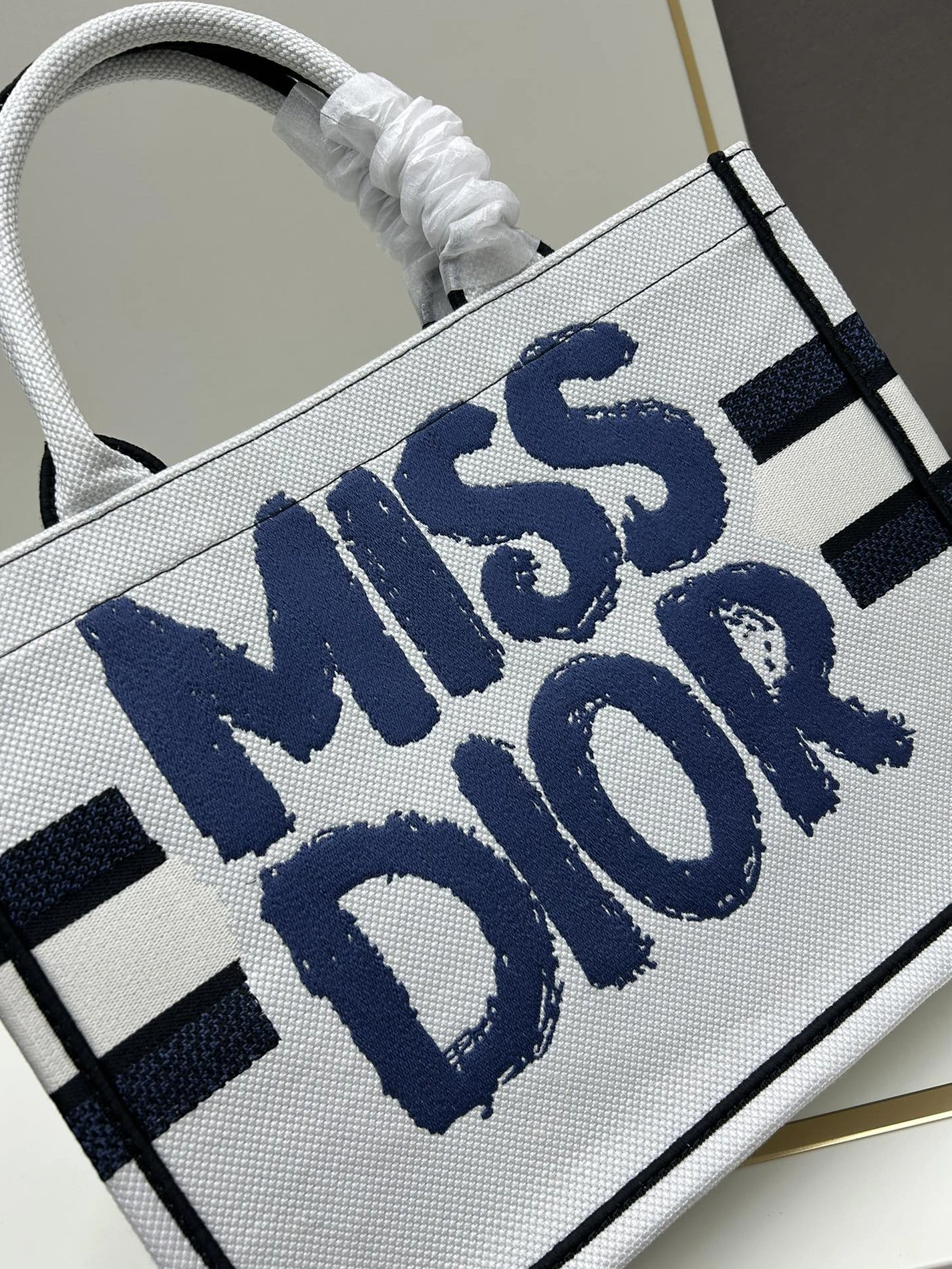 Christian Dior AAA Quality Tote-Handbags For Women StreetReady 6404