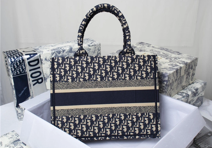 Christian Dior AAA Quality Tote-Handbags For Women Unique 6813