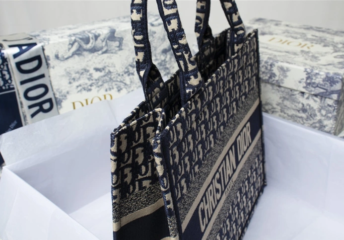 Christian Dior AAA Quality Tote-Handbags For Women Unique 6813