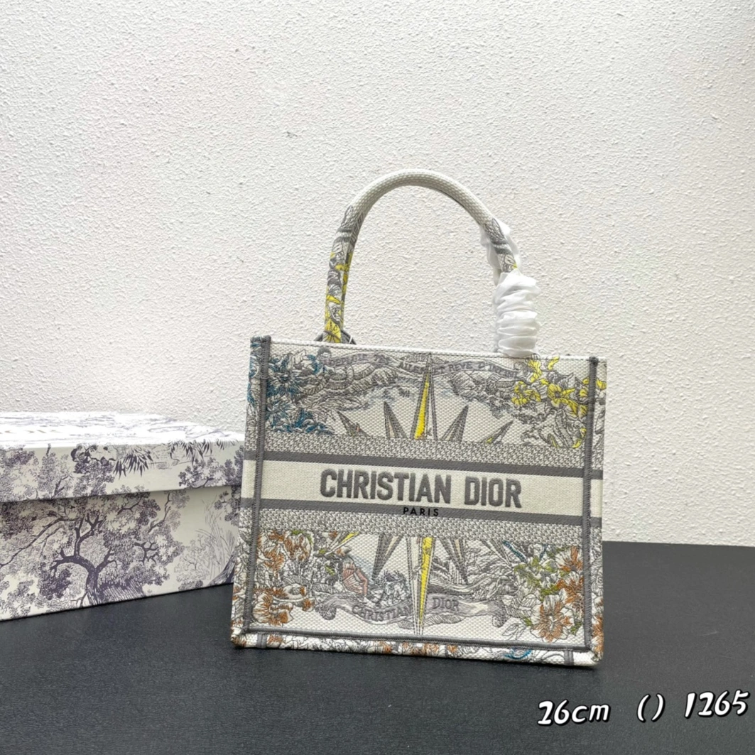 Christian Dior AAA Quality Tote-Handbags For Women Vibrant 8073