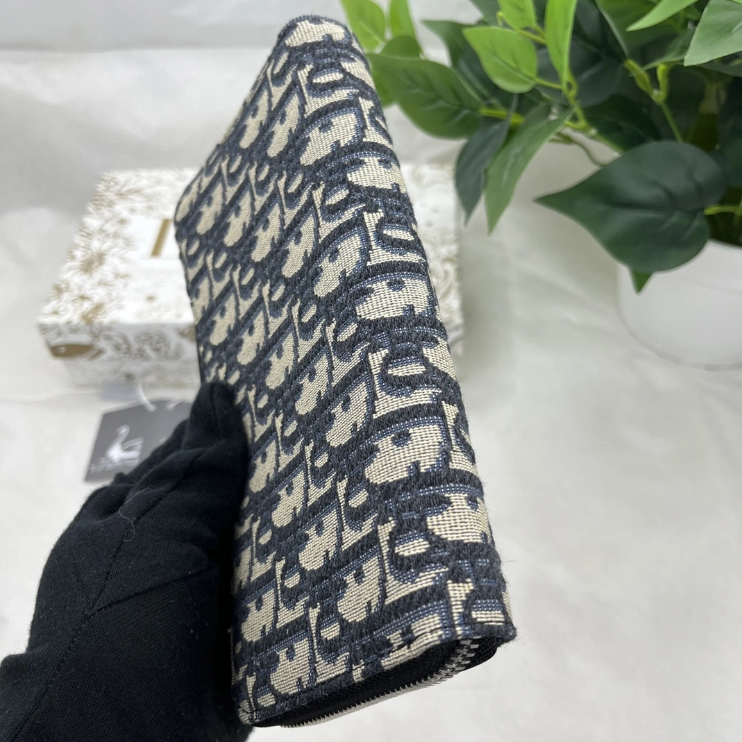 Christian Dior AAA Quality Wallets For Unisex ModernLook 1558