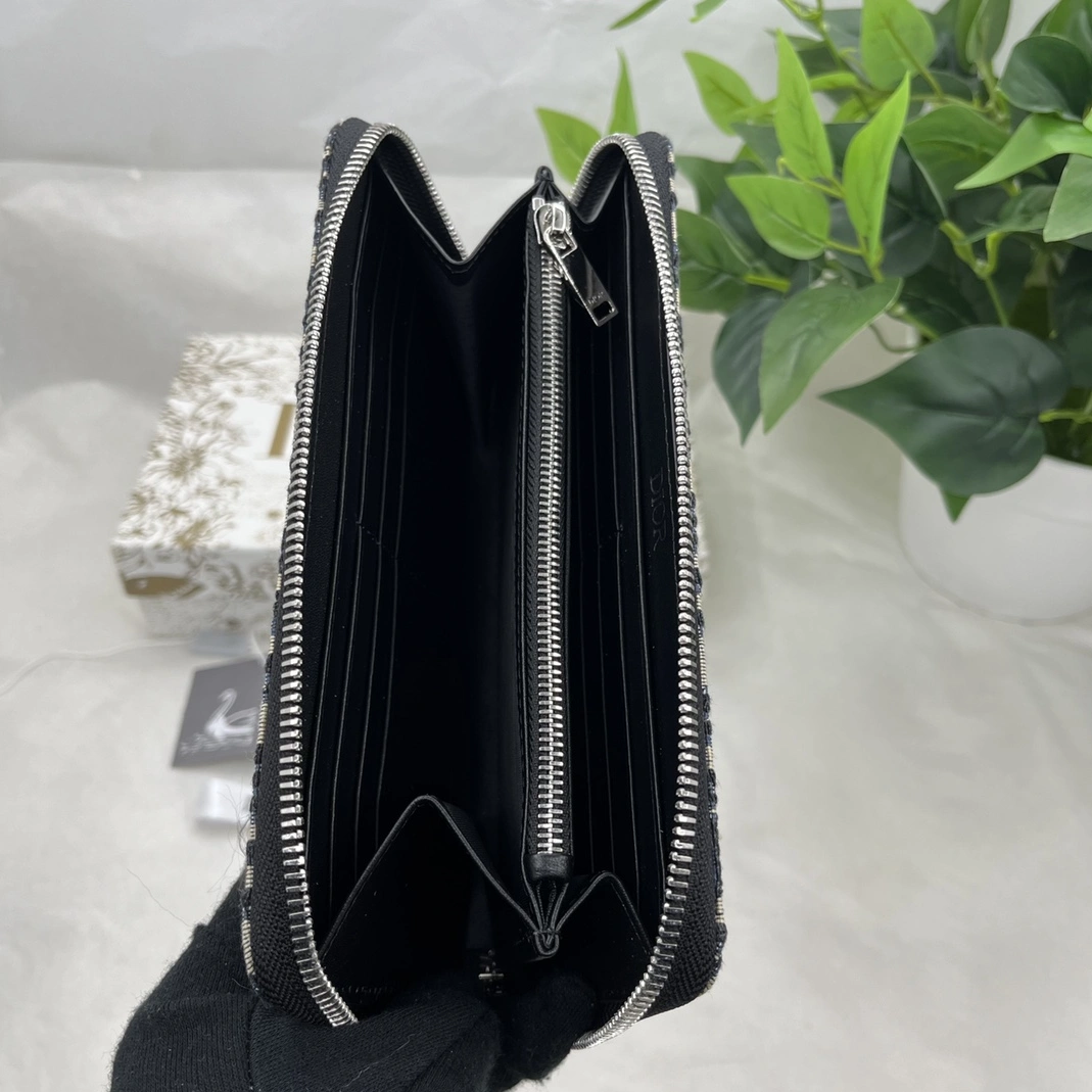 Christian Dior AAA Quality Wallets For Unisex ModernLook 1558