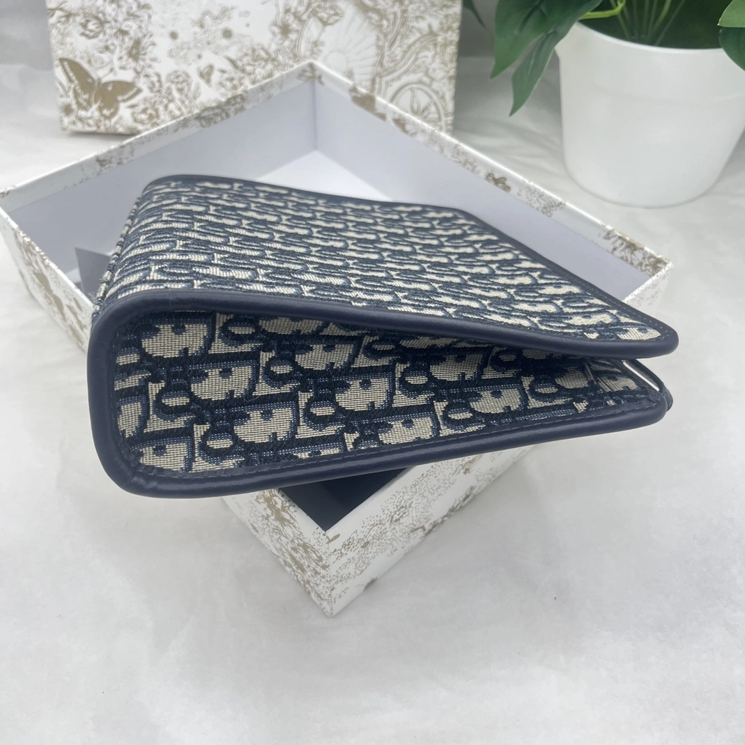 Christian Dior AAA Quality Wallets For Unisex Sleek 1322