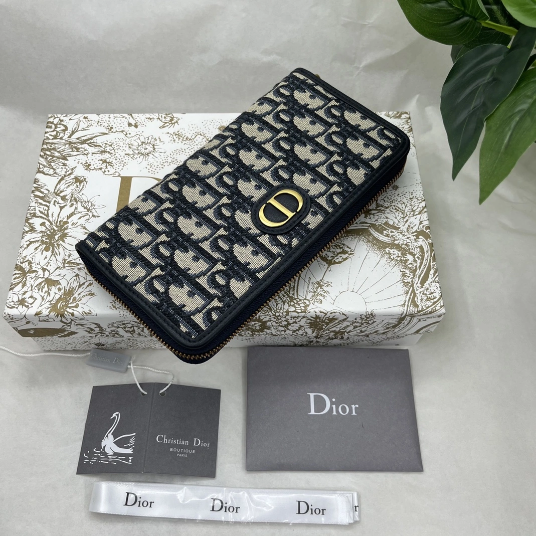 Christian Dior AAA Quality Wallets For Unisex Vibrant 6057