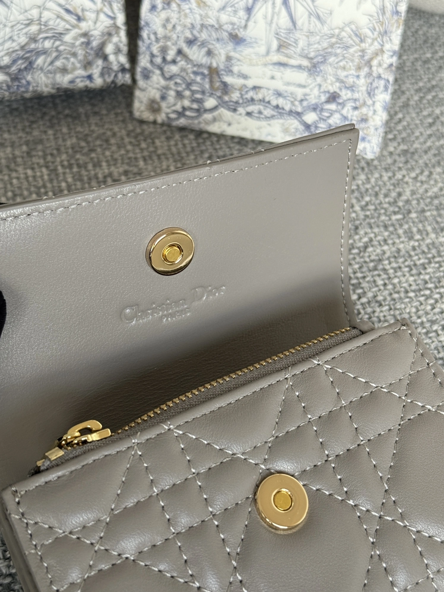 Christian Dior AAA Wallets For Women ModernLook 7068
