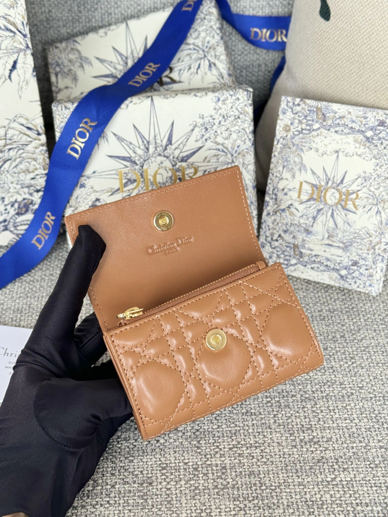 Christian Dior AAA Wallets For Women WellDesigned 2436